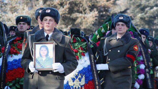 Прощание с погибшими в Алеппо медиками в Биробиджане. Архивное фото Прощание с погибшими в Алеппо медиками в Биробиджане. Архивное фото