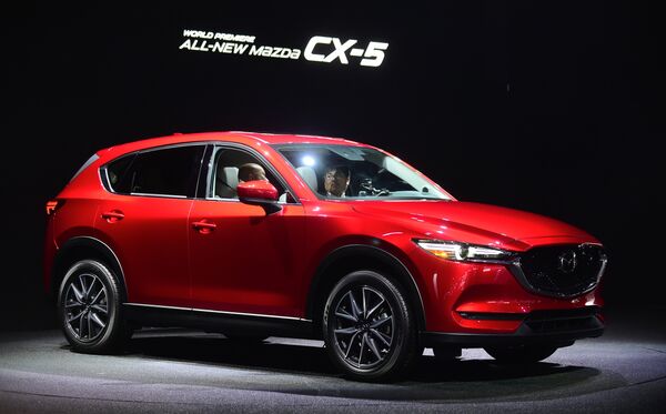 Автомобиль Mazda CX-5 2017 модельного года Автомобиль Mazda CX-5 2017 модельного года