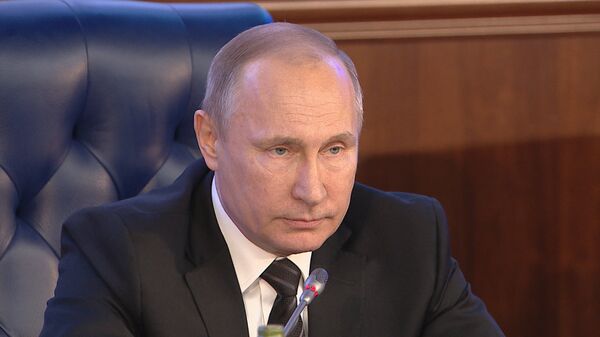 Путин отметил, что Россия сильнее любого агрессора и призвал не расслабляться Путин отметил, что Россия сильнее любого агрессора и призвал не расслабляться