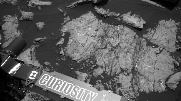 Текущее место стоянки Curiosity на склонах горы Шарп Текущее место стоянки Curiosity на склонах горы Шарп