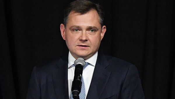 Президент ПАО ОАК Юрий Слюсарь выступает на презентации авиационного комплекса МиГ-35 в Московской области Президент ПАО ОАК Юрий Слюсарь выступает на презентации авиационного комплекса МиГ-35 в Московской области