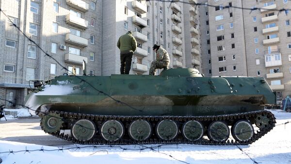 Бронемашина ВСУ в Авдеевке, Украина. Архивное фото Бронемашина ВСУ в Авдеевке, Украина. Архивное фото