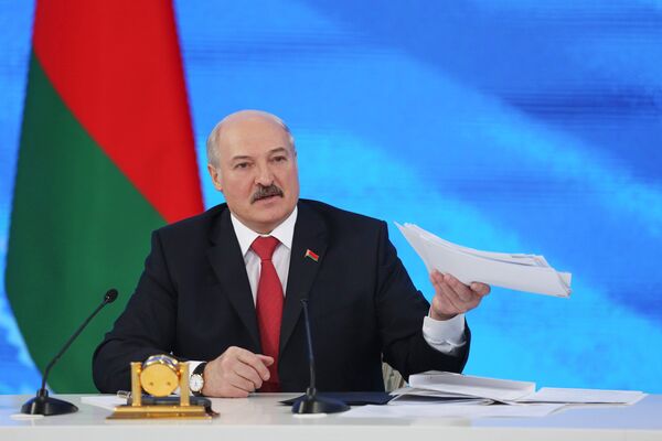 Президент Белоруссии Александр Лукашенко на пресс-конференции в Минске. 3 февраля 2017 Президент Белоруссии Александр Лукашенко на пресс-конференции в Минске. 3 февраля 2017