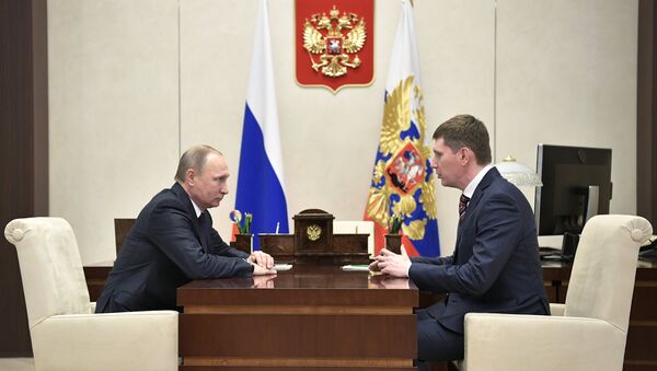 Президент РФ Владимир Путин и временно исполняющий обязанности губернатора Пермского края Максим Решетников. 6 февраля 2017 Президент РФ Владимир Путин и временно исполняющий обязанности губернатора Пермского края Максим Решетников. 6 февраля 2017