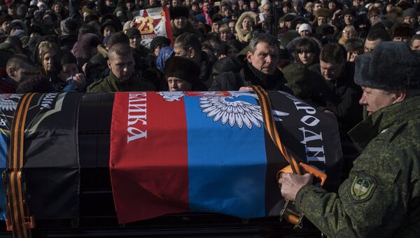 Прощание с командиром батальона ополчения ДНР Сомали Михаилом Толстых (позывной Гиви) в Донецке Прощание с командиром батальона ополчения ДНР Сомали Михаилом Толстых (позывной Гиви) в Донецке
