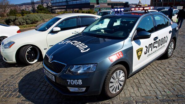 Автомобиль грузинской полиции в Тбилиси. Архивное фото Автомобиль грузинской полиции в Тбилиси. Архивное фото