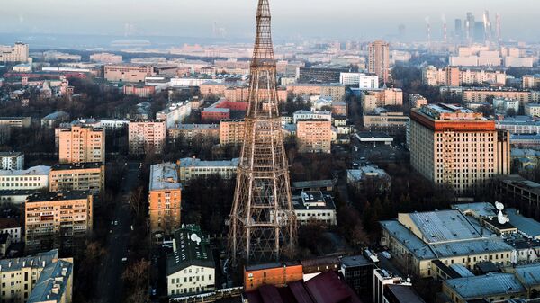 Вид на Шуховскую башню в Москве Вид на Шуховскую башню в Москве