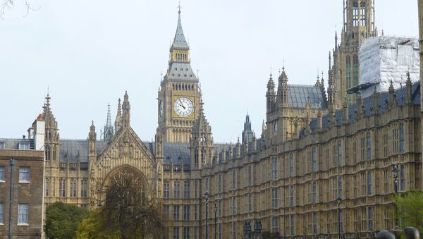 Здание парламента Великобритании в Лондоне. Архивное фото Здание парламента Великобритании в Лондоне. Архивное фото