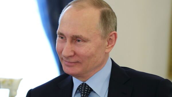 Президент РФ Владимир Путин во время встрече с лидером политической партии Франции Национальный фронт, кандидатом в президенты Франции Марин Ле Пен Президент РФ Владимир Путин во время встрече с лидером политической партии Франции Национальный фронт, кандидатом в президенты Франции Марин Ле Пен