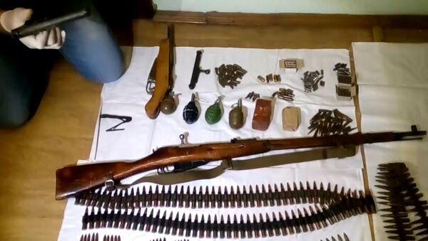 Оружие и боеприпасы, найденные в ходе обысков у членов преступной группы, занимавшейся незаконным оборотом оружия на территории РФ Оружие и боеприпасы, найденные в ходе обысков у членов преступной группы, занимавшейся незаконным оборотом оружия на территории РФ