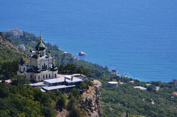 Церковь Воскресения Христова в поселке Форос в Крыму Церковь Воскресения Христова в поселке Форос в Крыму