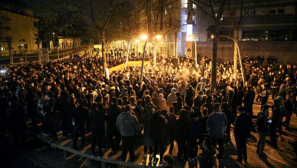 Акция протеста против убийства французскими полицейскими китайца в Париже Акция протеста против убийства французскими полицейскими китайца в Париже