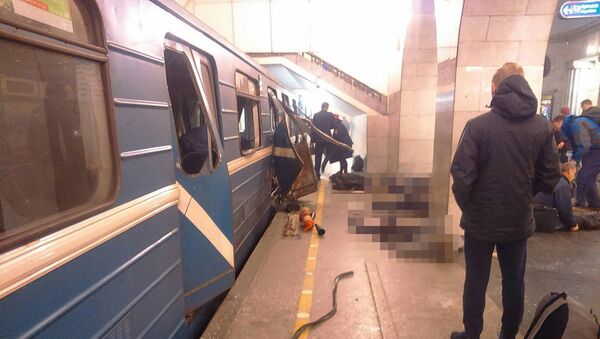 Последствия взрыва в петербургском метро. 3 апреля 2017 Последствия взрыва в петербургском метро. 3 апреля 2017