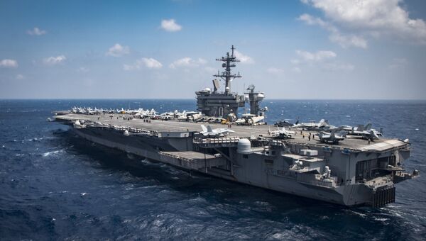 Авианосец ВМС США Карл Винсон в Южно-Китайском море. Архивное фото Авианосец ВМС США Карл Винсон в Южно-Китайском море. Архивное фото