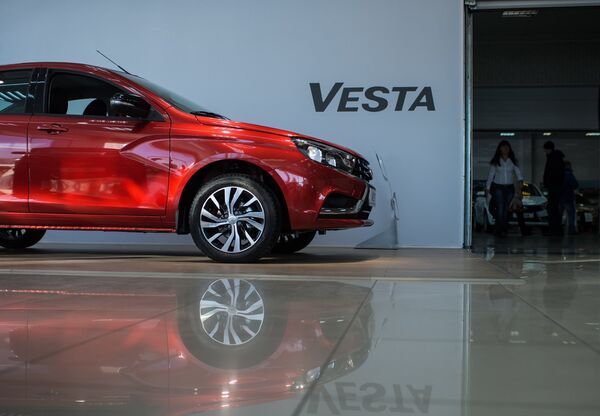 Автомобиль Lada Vesta в автосалоне Автомобиль Lada Vesta в автосалоне