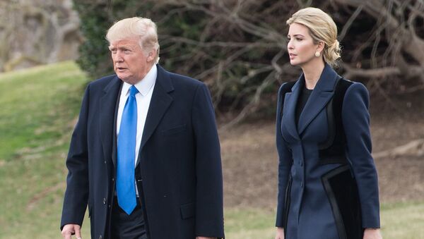 Президент США Дональд Трамп с дочерью Иванкой. Архивное фото Президент США Дональд Трамп с дочерью Иванкой. Архивное фото
