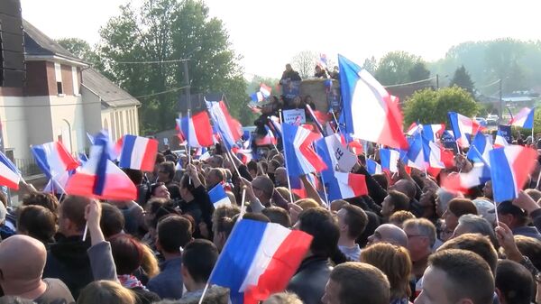 Последние перед вторым туром выборов митинги Макрона и Ле Пен прошли во Франции Последние перед вторым туром выборов митинги Макрона и Ле Пен прошли во Франции