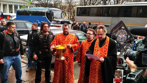 Ночные волки освятили мотоциклы в Исаакиевском соборе. 6 мая 2017 Ночные волки освятили мотоциклы в Исаакиевском соборе. 6 мая 2017