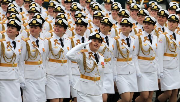Военнослужащие во время военного парада в Москве, посвящённого 72-й годовщине Победы в Великой Отечественной войне 1941-1945 годов Военнослужащие во время военного парада в Москве, посвящённого 72-й годовщине Победы в Великой Отечественной войне 1941-1945 годов
