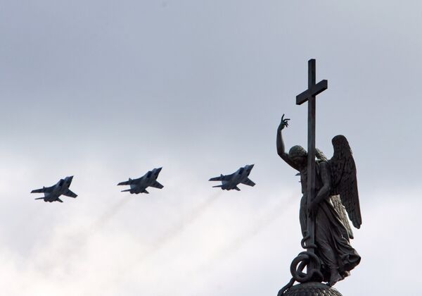 Военный парад, посвящённый 72-й годовщине Победы, в городах России Военный парад, посвящённый 72-й годовщине Победы, в городах России