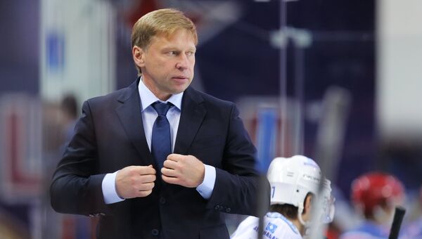 Главный тренер хоккейного клуба Барыс Евгений Корешков. Архивное фото Главный тренер хоккейного клуба Барыс Евгений Корешков. Архивное фото