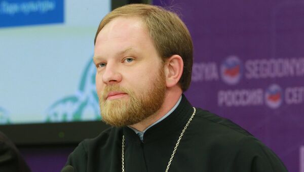 Пресс-секретарь патриарха Кирилла священник Александр Волков на пресс-конференции в МИА Россия сегодня. 16 мая 2017 Пресс-секретарь патриарха Кирилла священник Александр Волков на пресс-конференции в МИА Россия сегодня. 16 мая 2017