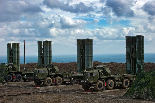 Зенитный ракетный комплекс С-400 Триумф полка противовоздушной обороны в Феодосии Зенитный ракетный комплекс С-400 Триумф полка противовоздушной обороны в Феодосии