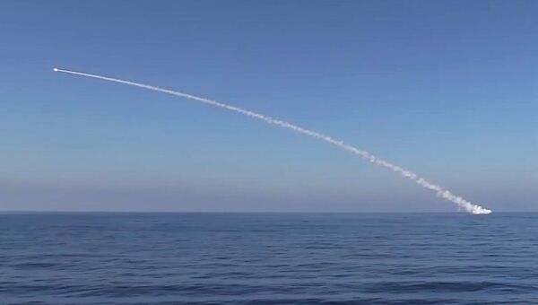 Подводная лодка Краснодар ВМФ РФ запускает крылатую ракету Калибр по объектам Исламского государства (ИГ, запрещена в РФ). 31 мая 2017 Подводная лодка Краснодар ВМФ РФ запускает крылатую ракету Калибр по объектам Исламского государства (ИГ, запрещена в РФ). 31 мая 2017