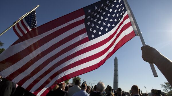 Участники демонстрации в Вашингтоне, США Участники демонстрации в Вашингтоне, США