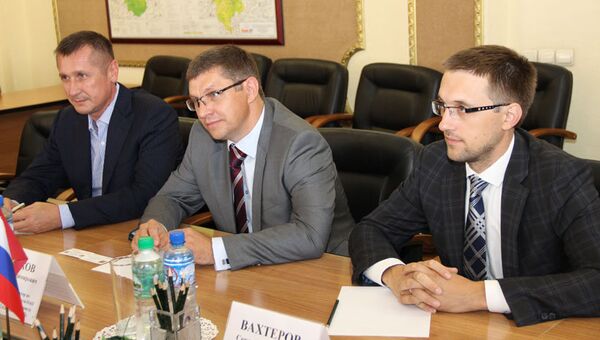 Управляющий директор по инвестиционной деятельности АО РОСНАНО Андрей Горьков и управляющий директор по инвестиционной деятельности РОСНАНО Сергей Вахтеров Управляющий директор по инвестиционной деятельности АО РОСНАНО Андрей Горьков и управляющий директор по инвестиционной деятельности РОСНАНО Сергей Вахтеров