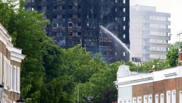 Пожар в жилом доме на западе Лондона. Архивное фото Пожар в жилом доме на западе Лондона. Архивное фото