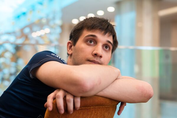 Артур Arteezy Бабаев Артур Arteezy Бабаев