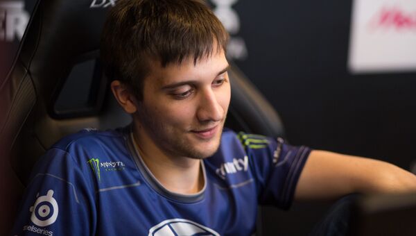 Артур Arteezy Бабаев Артур Arteezy Бабаев