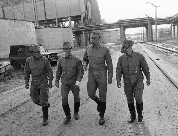 Дезактивацией территории ЧАЭС. 26 апреля 1986 Дезактивацией территории ЧАЭС. 26 апреля 1986