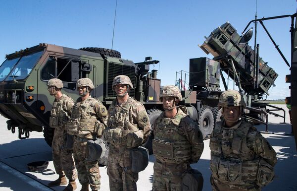 Американский ракетный комплекс Patriot во время учений НАТО в Литве Американский ракетный комплекс Patriot во время учений НАТО в Литве