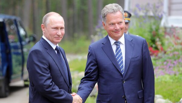 Президент РФ Владимир Путин и президент Финляндской Республики Саули Ниинистё. Архивное фото Президент РФ Владимир Путин и президент Финляндской Республики Саули Ниинистё. Архивное фото