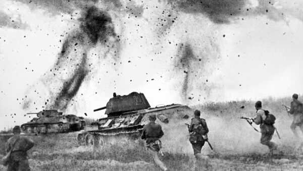 Курская дуга. Атака соединений 5 Гвардейской танковой армии в районе Прохоровки. Июль 1943 Курская дуга. Атака соединений 5 Гвардейской танковой армии в районе Прохоровки. Июль 1943
