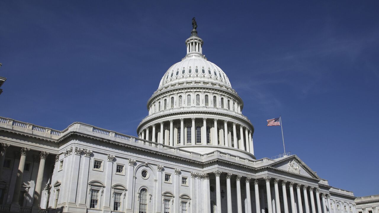 Конгресс США принял законопроект, касающийся "Северного потока — 2"