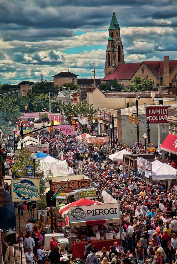 Фестиваль еды Pierogi Fest в городе Уайтинг Фестиваль еды Pierogi Fest в городе Уайтинг