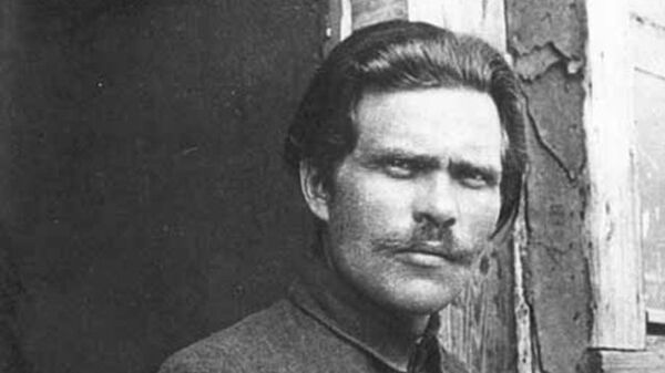 Нестор Махно в лагере для перемещенных лиц в Румынии, 1921 год Нестор Махно в лагере для перемещенных лиц в Румынии, 1921 год