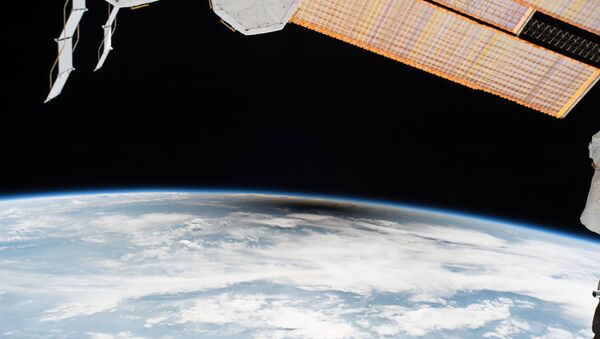 Тень на США во время солнечного затмения снятая с борта МКС. 21 августа 2017 Тень на США во время солнечного затмения снятая с борта МКС. 21 августа 2017