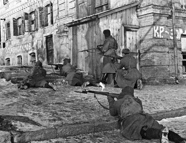 Уличные бои в городе Ростове-на-Дону в годы Великой Отечественной войны Уличные бои в городе Ростове-на-Дону в годы Великой Отечественной войны