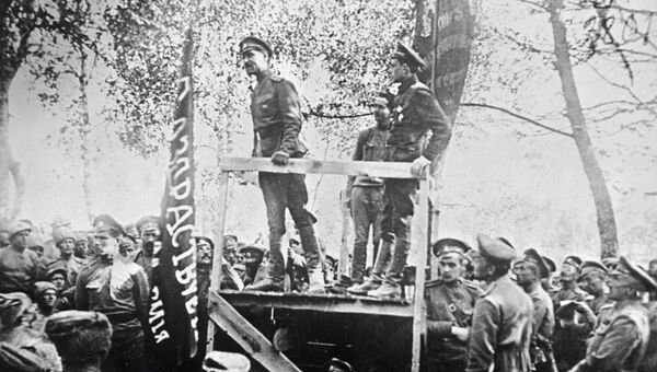 Первая мировая война. 1917 год. Митинг на фронте Первая мировая война. 1917 год. Митинг на фронте