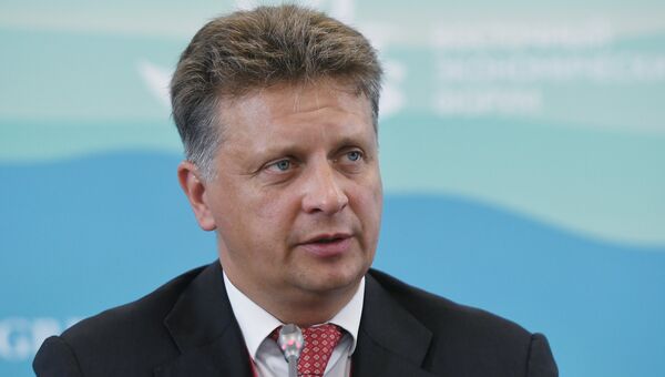 Министр транспорта РФ Максим Соколов на Восточном экономическом форуме. 7 сентября 2017 Министр транспорта РФ Максим Соколов на Восточном экономическом форуме. 7 сентября 2017
