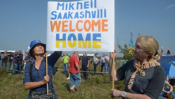 У пункта пропуска Краковец на украинско-польской границе, где собирается пересечь границу бывший президент Грузии, экс-губернатор Одесской области Михаил Саакашвили У пункта пропуска Краковец на украинско-польской границе, где собирается пересечь границу бывший президент Грузии, экс-губернатор Одесской области Михаил Саакашвили