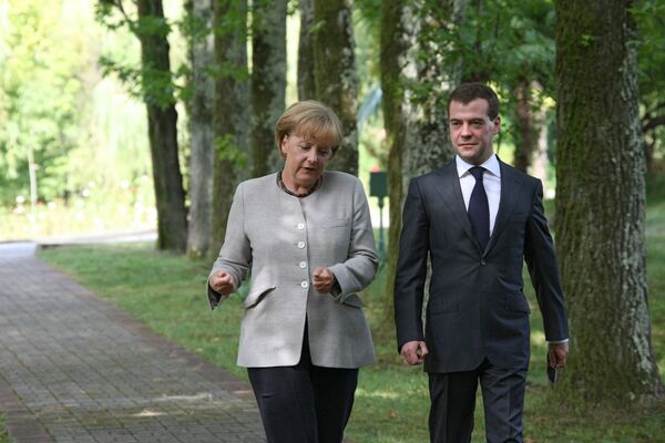 Канцлер Германии Ангела Меркель и президент России Дмитрий Медведев Канцлер Германии Ангела Меркель и президент России Дмитрий Медведев