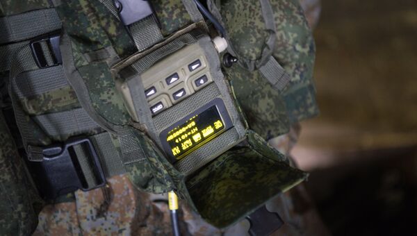 Элементы комплекса Стрелец в составе экипировки российских военнослужащих Элементы комплекса Стрелец в составе экипировки российских военнослужащих