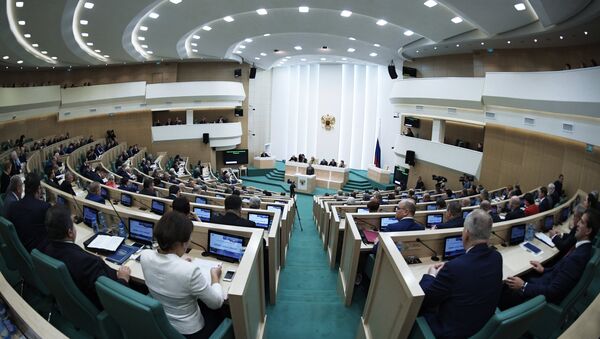 Сенаторы на заседании Совета Федерации РФ. Архивное фото Сенаторы на заседании Совета Федерации РФ. Архивное фото