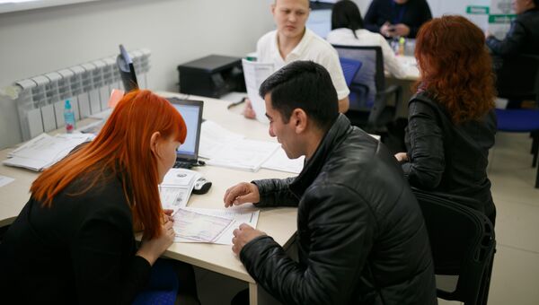 Работа Центра содействия мигрантам. Архивное фото Работа Центра содействия мигрантам. Архивное фото