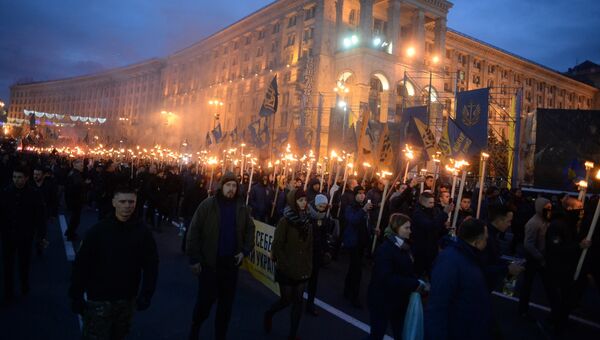 Участники марша по случаю 75-й годовщины создания Украинской повстанческой армии* в Киеве, Украина. 14 октября 2017 Участники марша по случаю 75-й годовщины создания Украинской повстанческой армии* в Киеве, Украина. 14 октября 2017